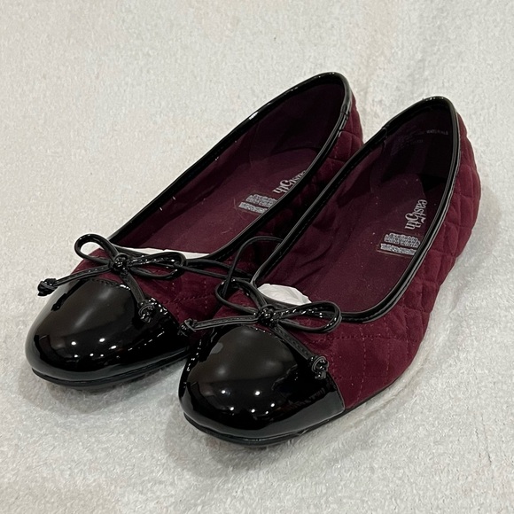 East 5th Aloha Wine Quilted Faux Leather Ballet Flats NWT Size 8.5 - Picture 3 of 16